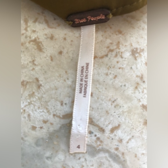 “FREE PEOPLE” OLIVE COLOR SKIRT - Size 4 - Picture 4 of 5